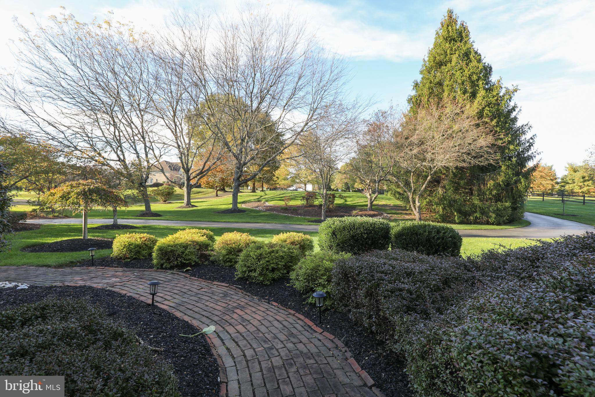 107 Whisper Wood COURT