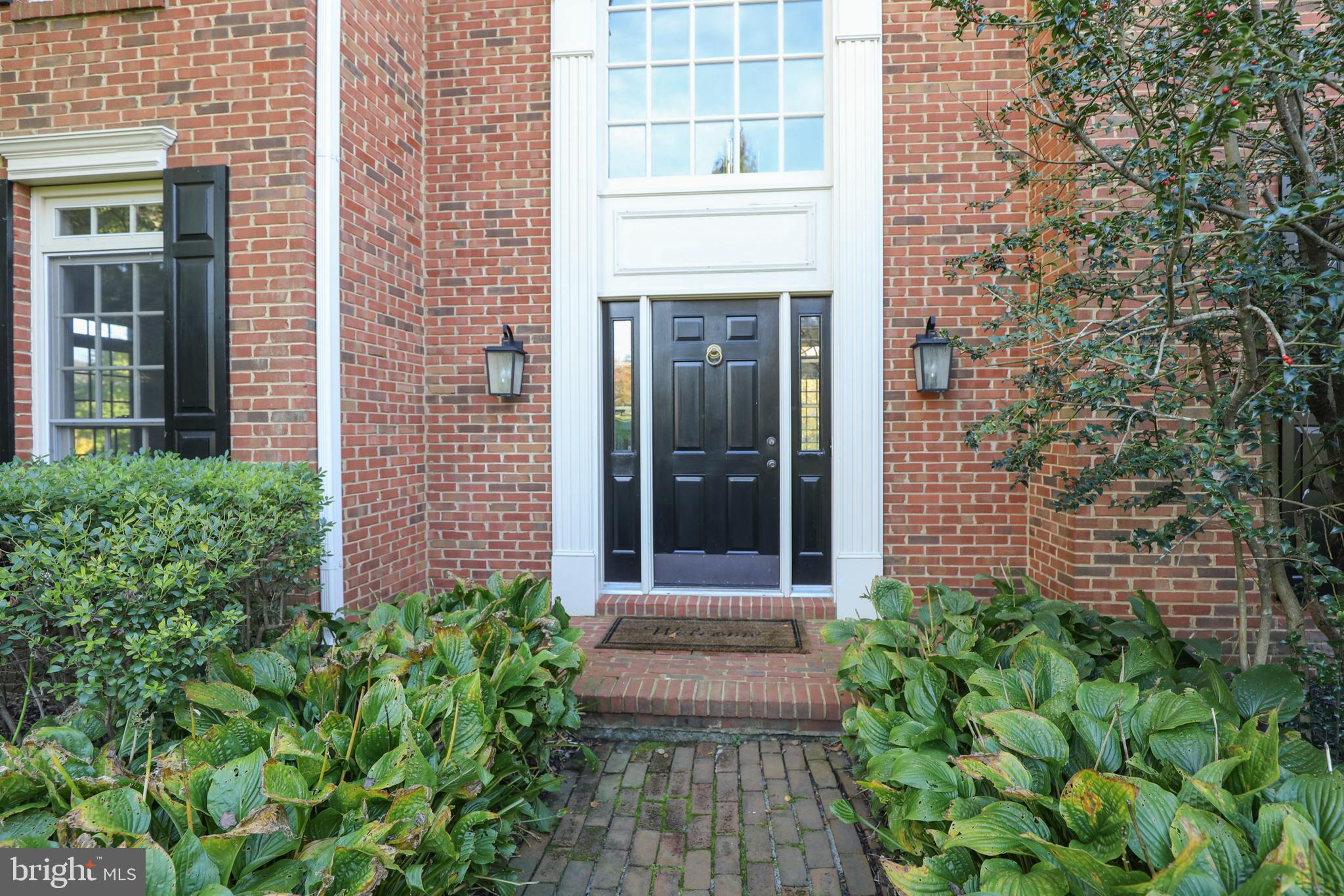 107 Whisper Wood COURT