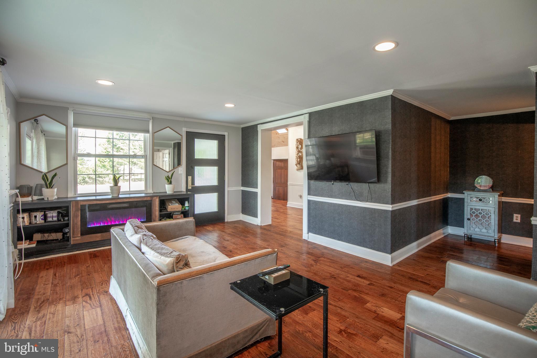 732 Bustleton Pike