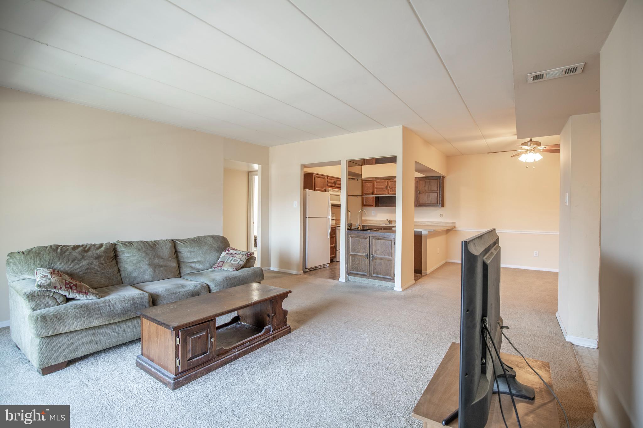 41 Oakridge Dr