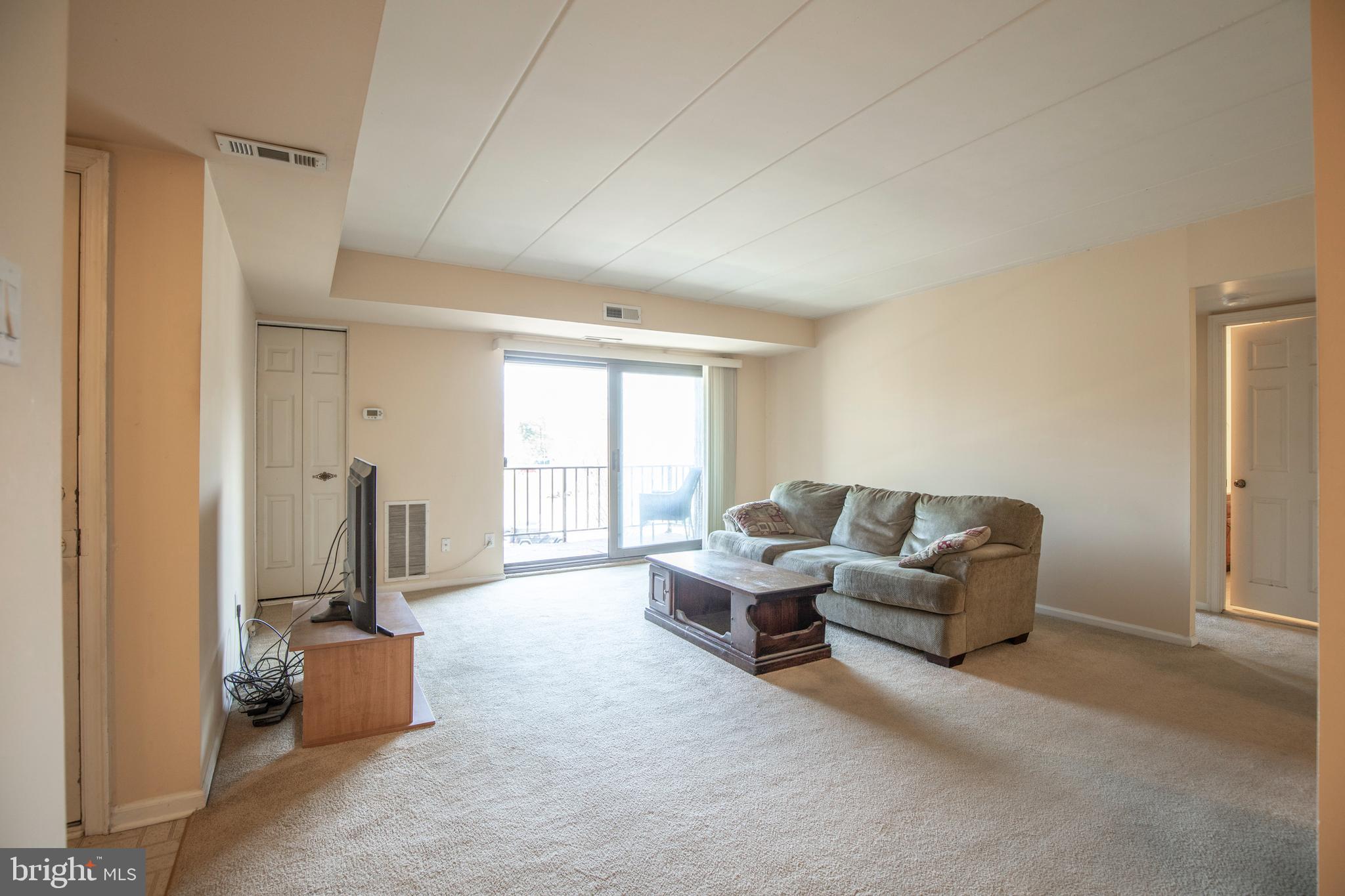 41 Oakridge Dr