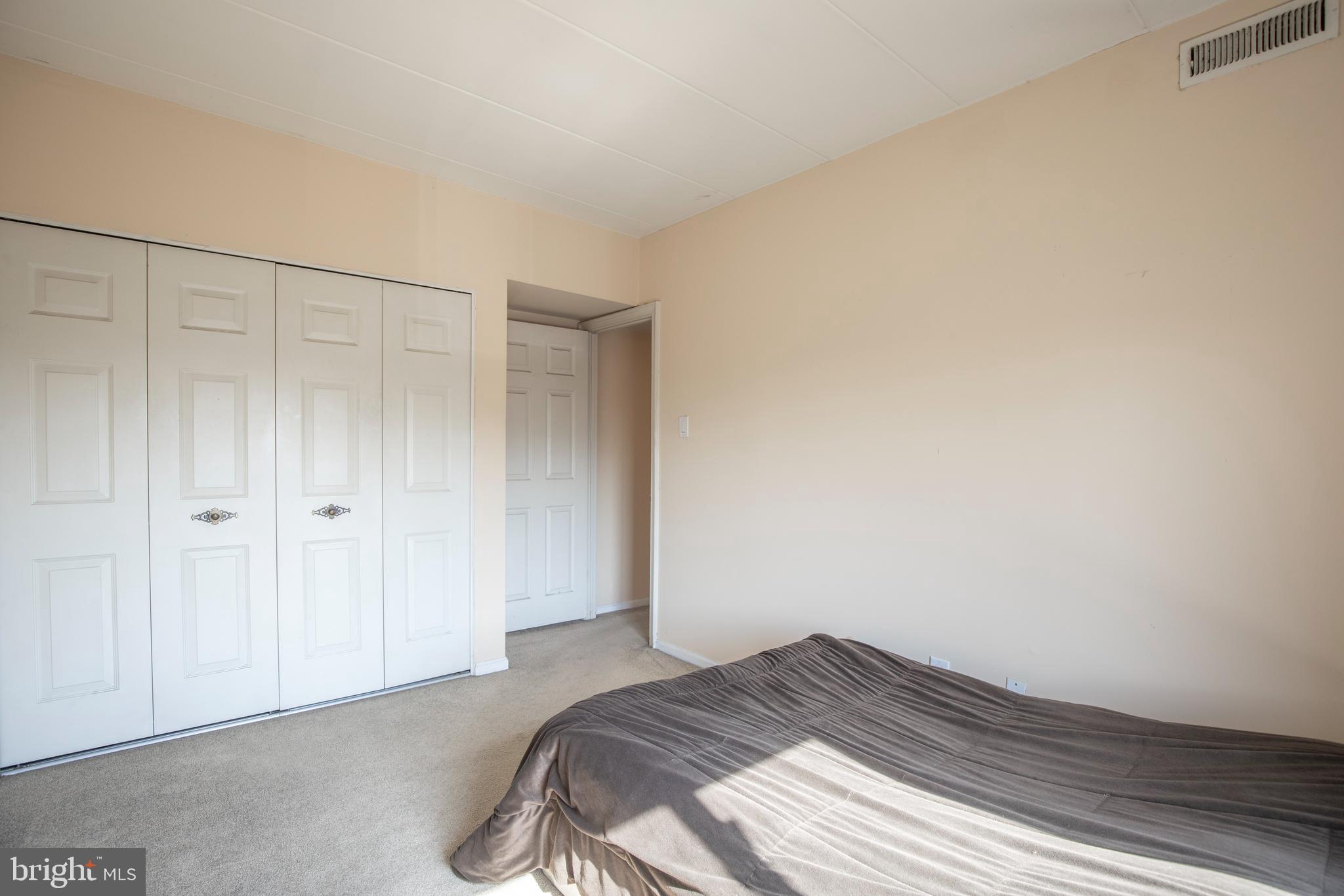 41 Oakridge Dr
