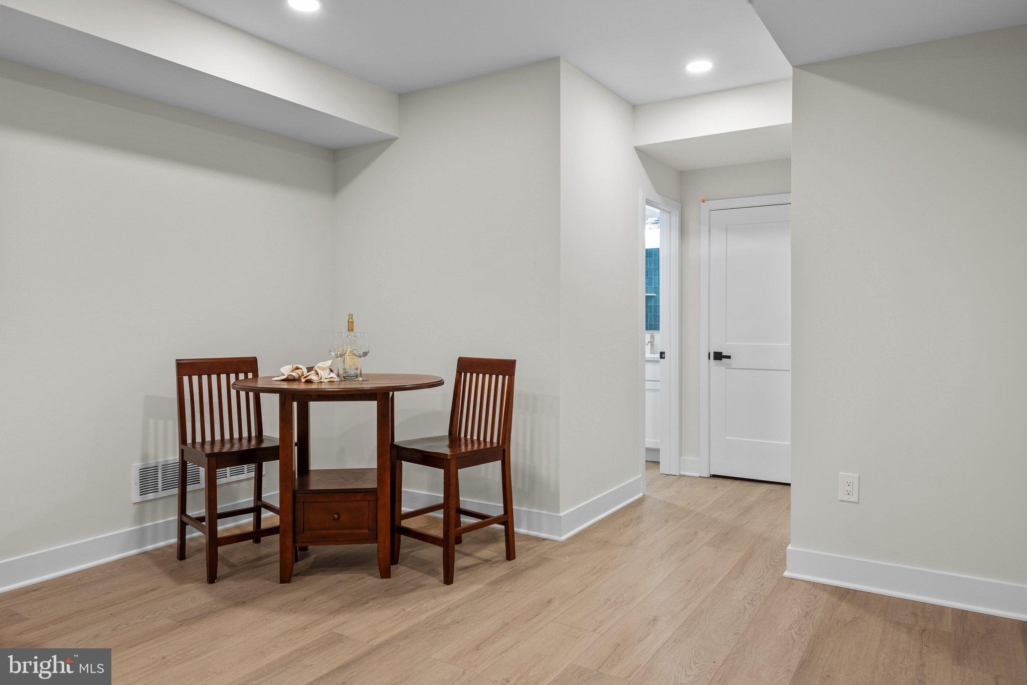 121 Thorton Lane