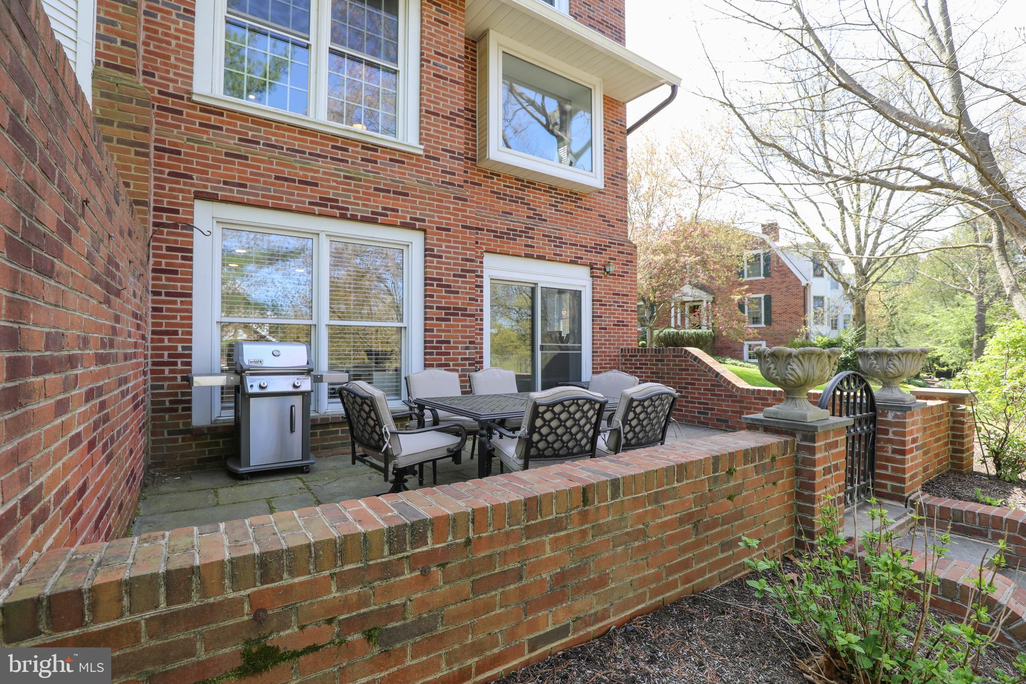 25 Commanders Dr #46