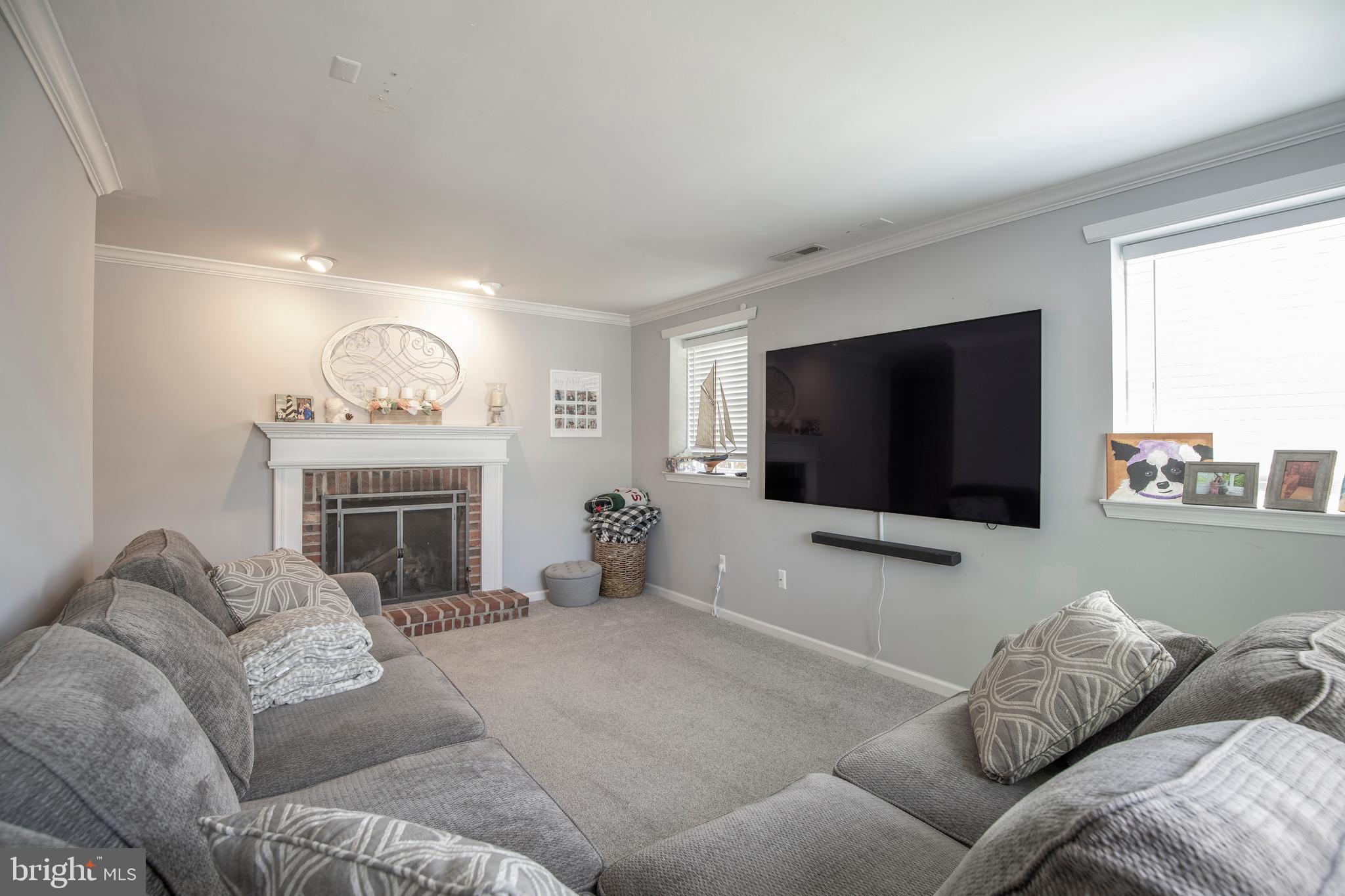 25 Commanders Dr #46