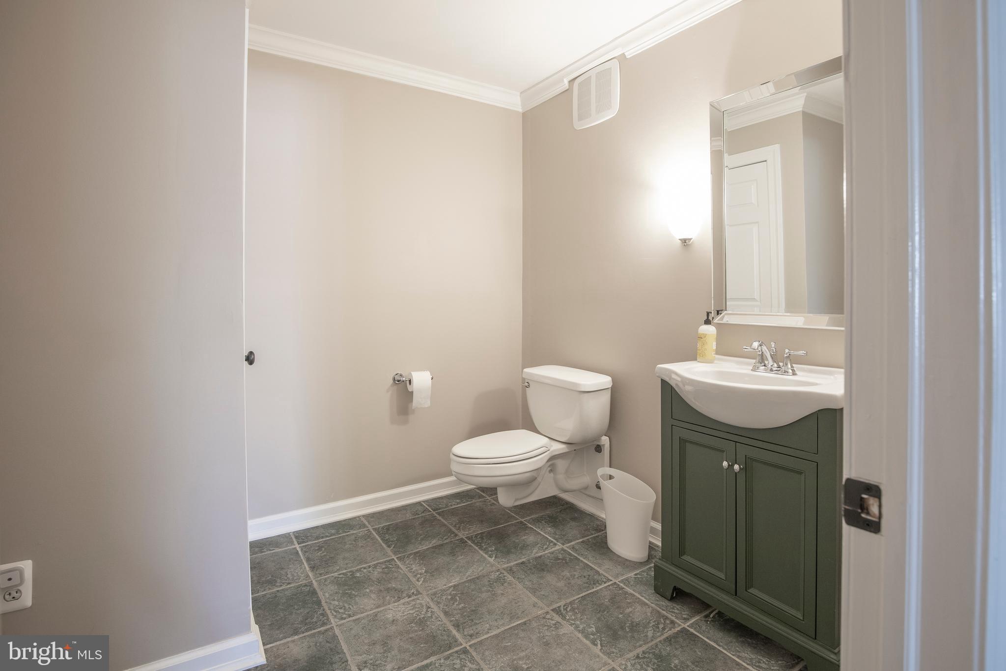 25 Commanders Dr #46