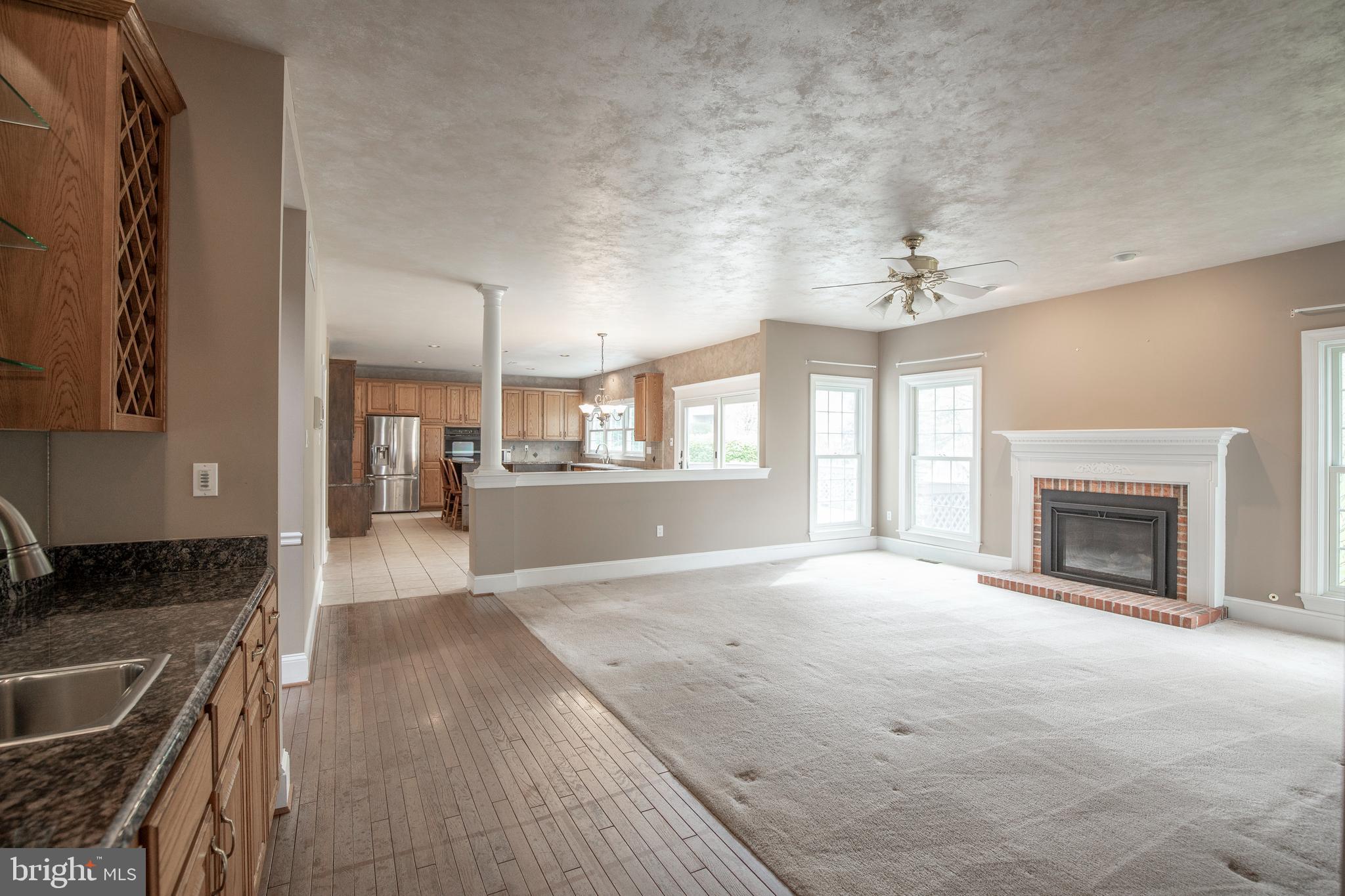 4 Bayshore Dr