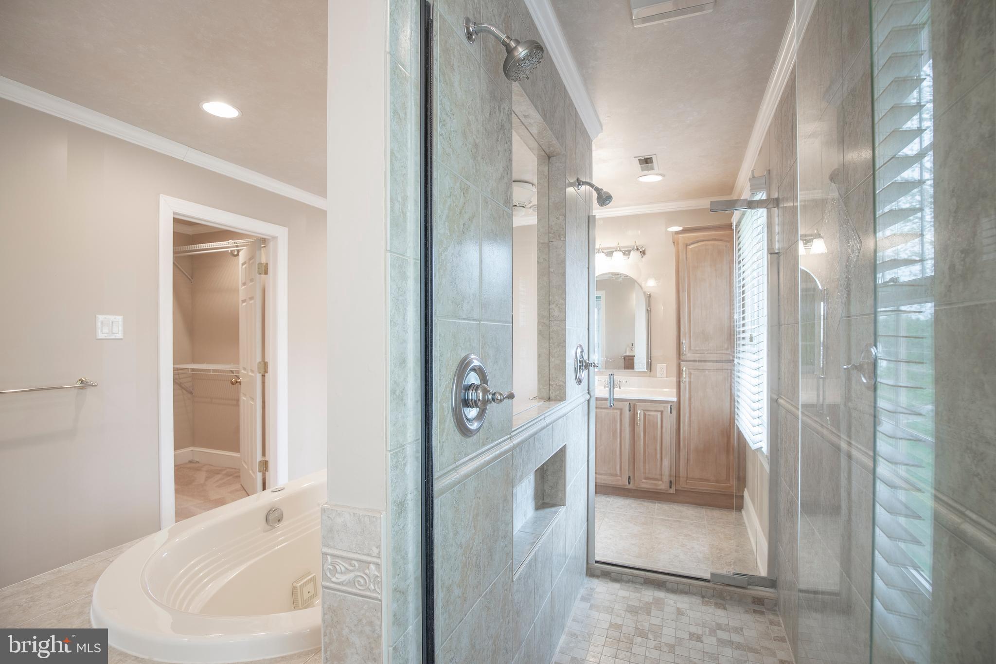 4 Bayshore Dr