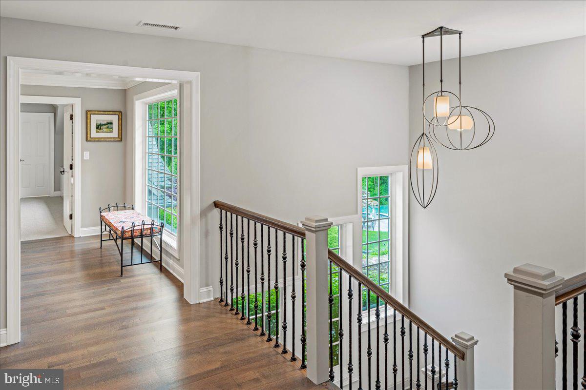 22 Great Hills Rd