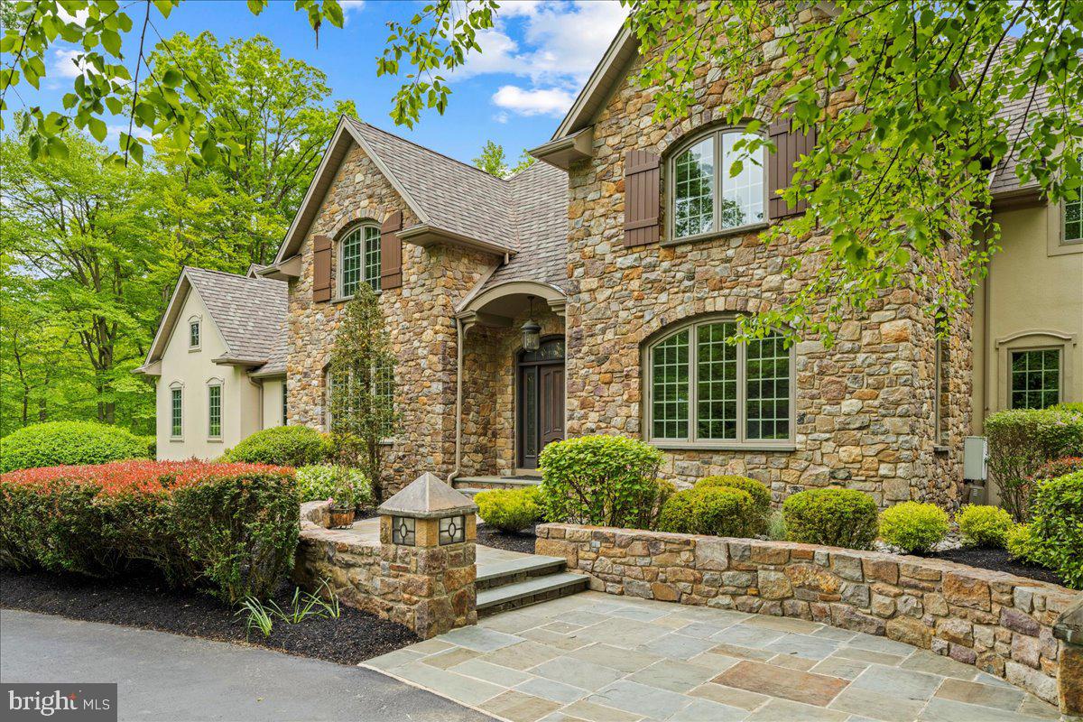 22 Great Hills Rd