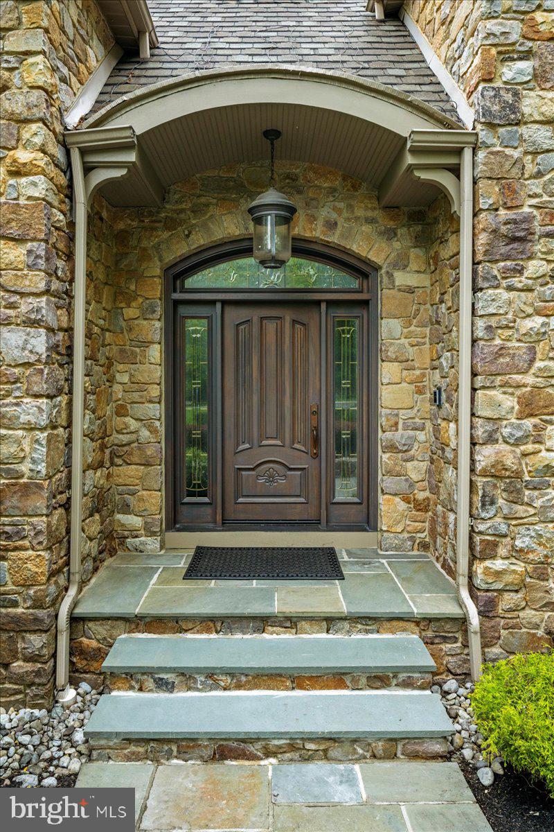 22 Great Hills Rd