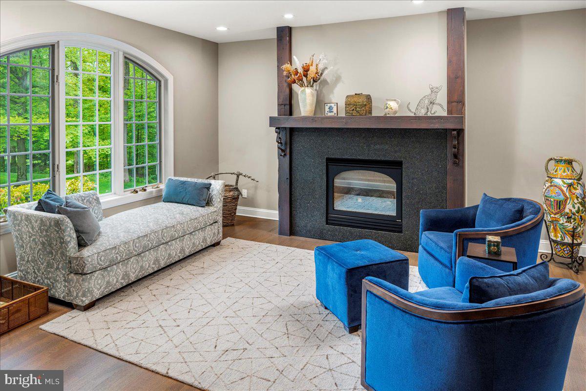 22 Great Hills Rd