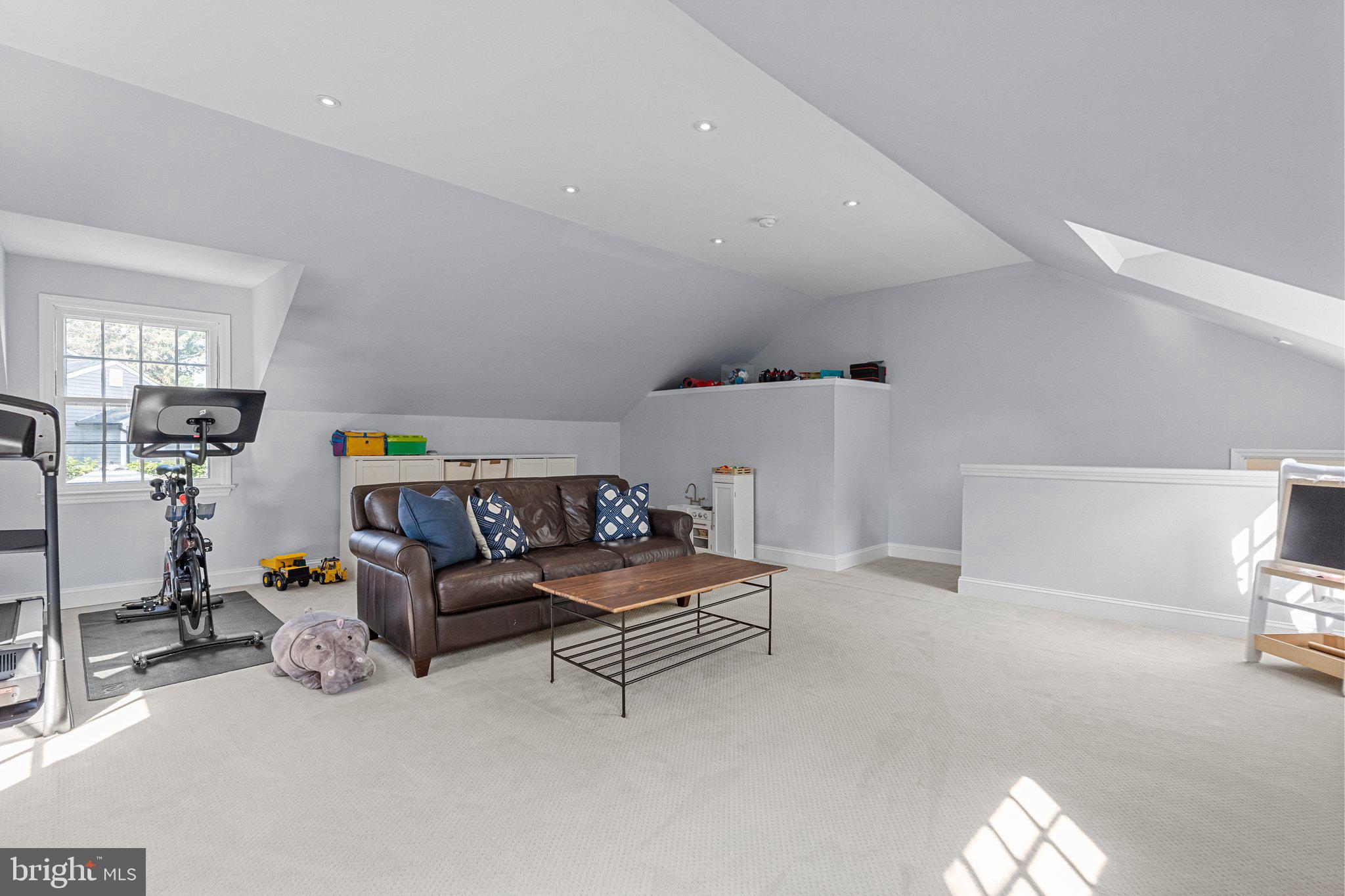 12 Keats Rd
