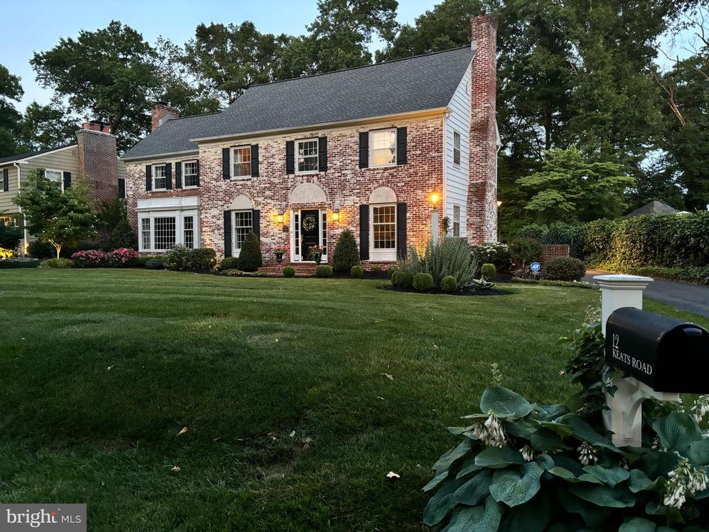 12 Keats Rd