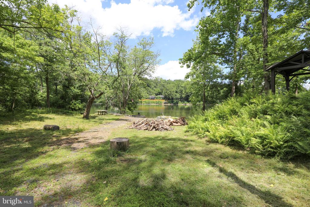 4731 River Rd