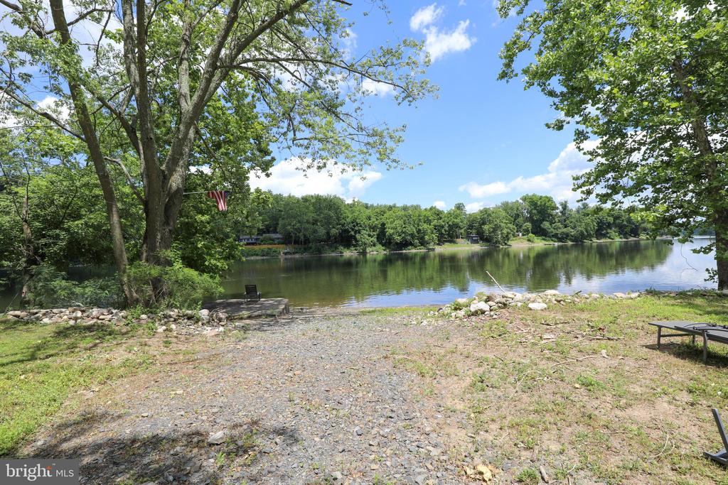 4731 River Rd