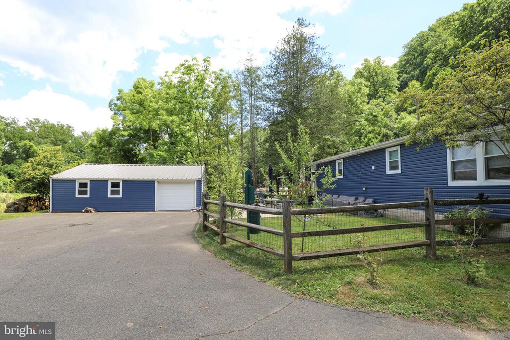4731 River Rd