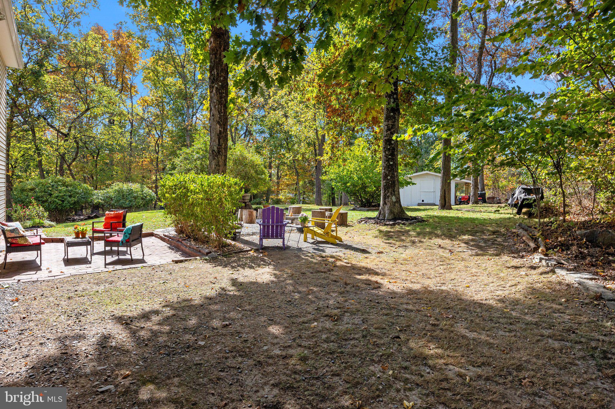 25 Hickory Ln