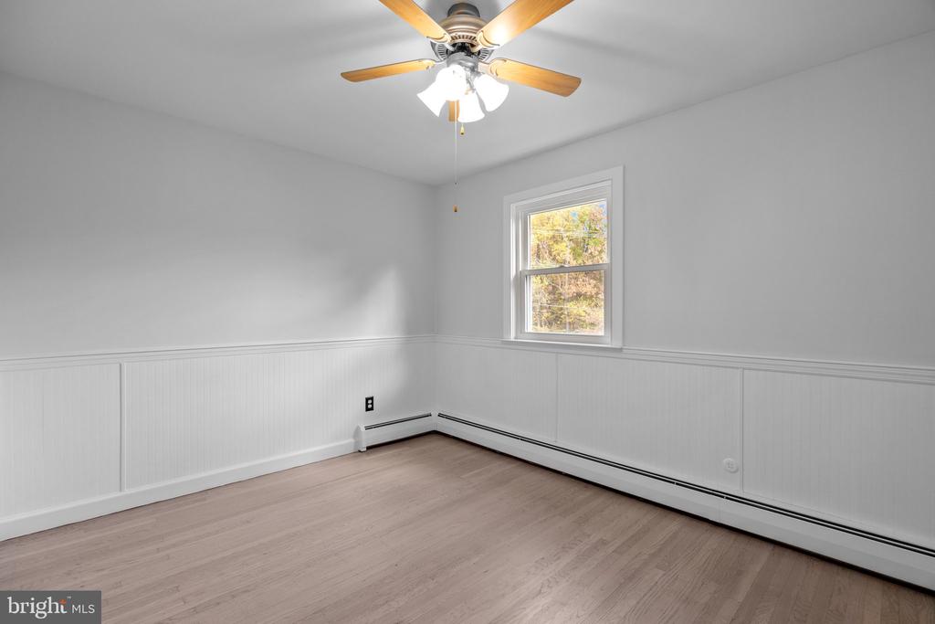 25 Hickory Ln