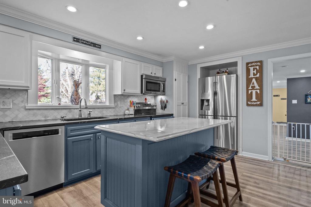 325 Rocksville Rd