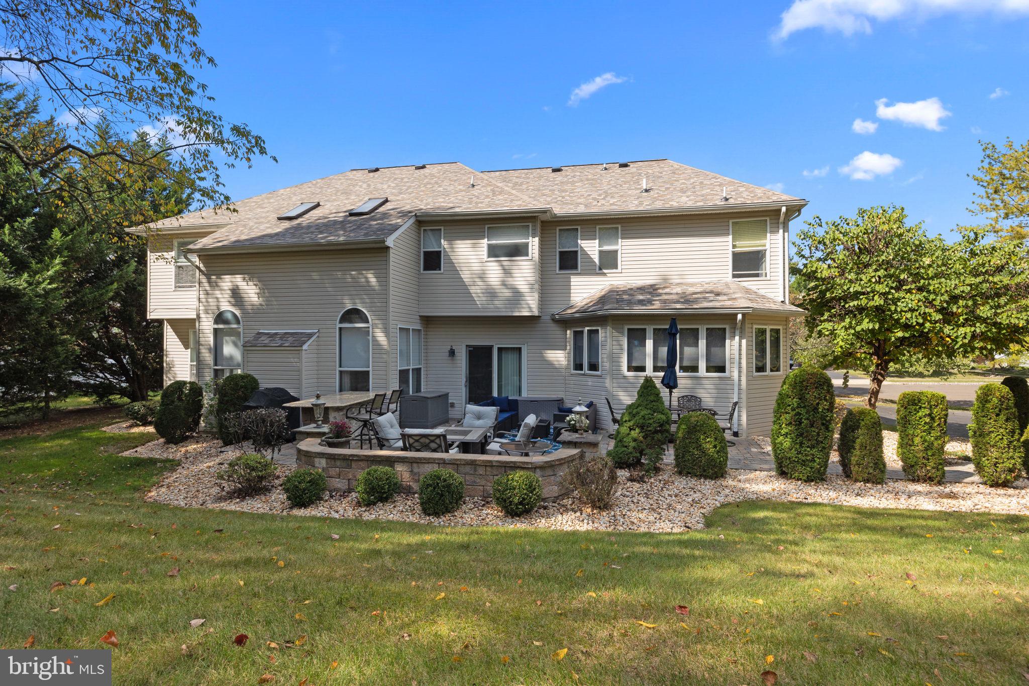 375 Shade Tree Ct