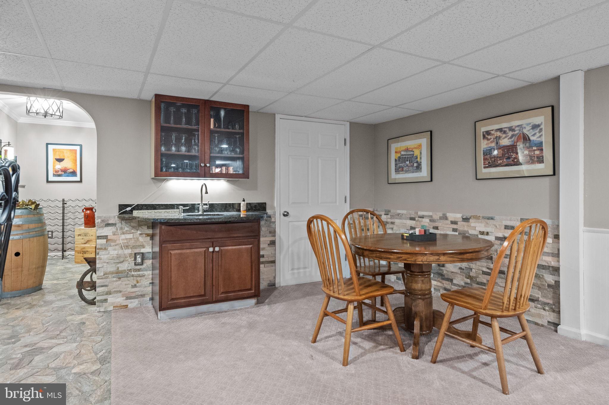 375 Shade Tree Ct