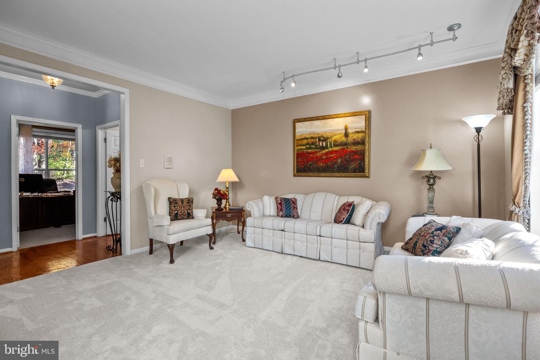375 Shade Tree Ct