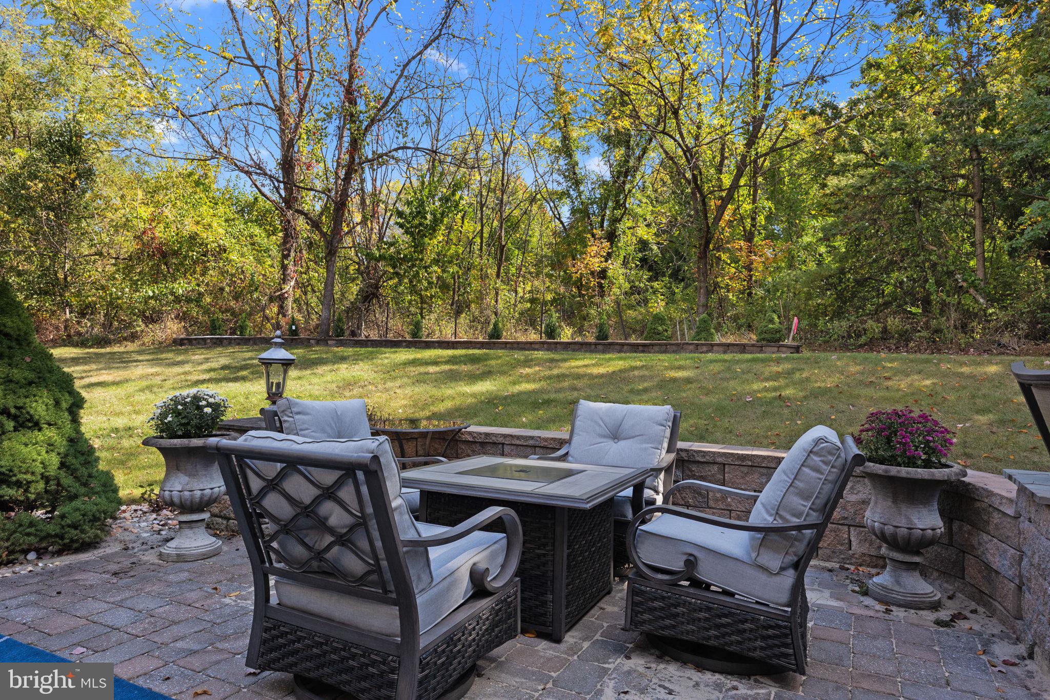 375 Shade Tree Ct
