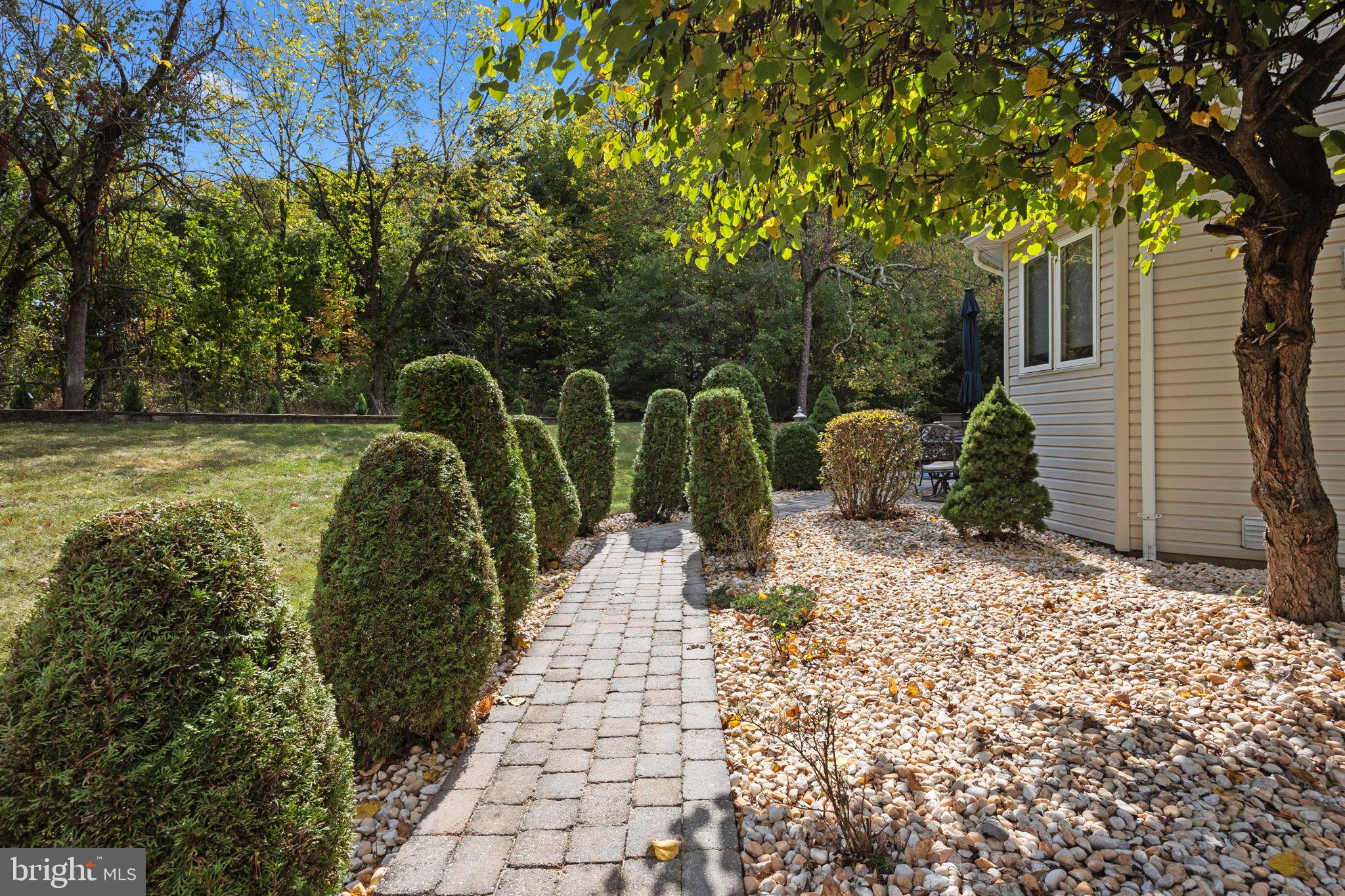 375 Shade Tree Ct