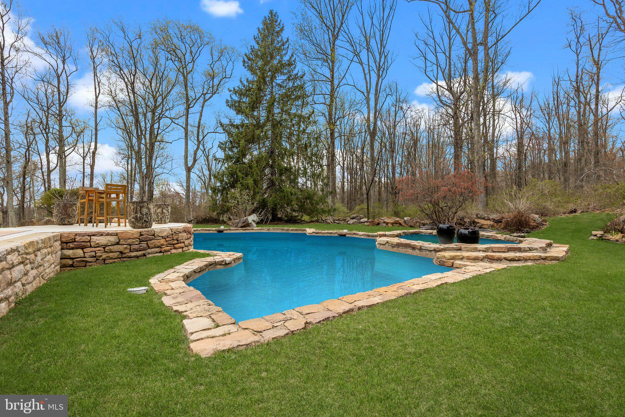 6068 Stoney Hill Rd