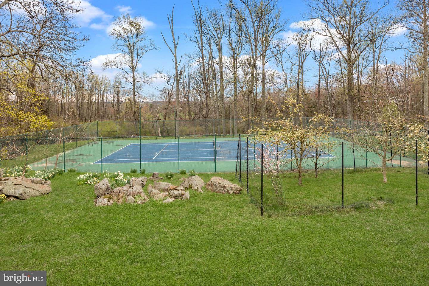 6068 Stoney Hill Rd