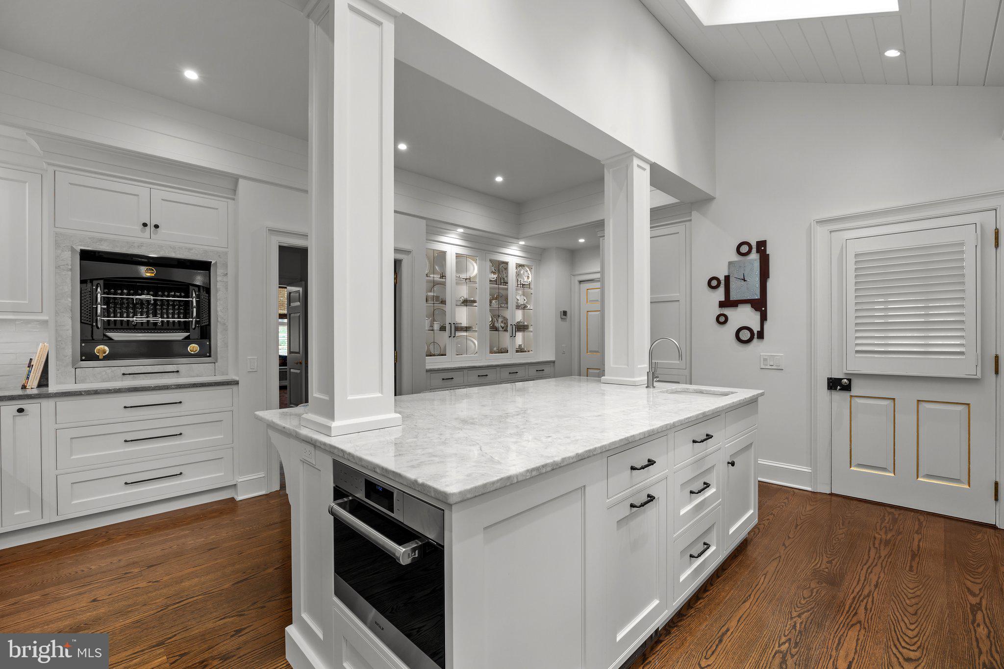6068 Stoney Hill Rd