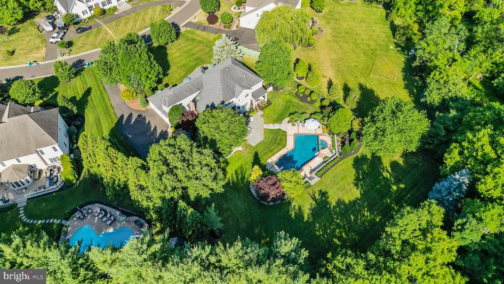 28 Bayshore Dr