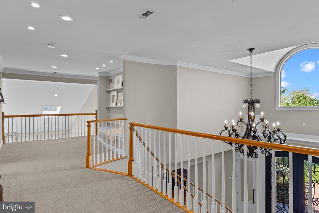 28 Bayshore Dr
