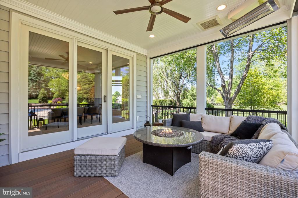 28 Bayshore Dr