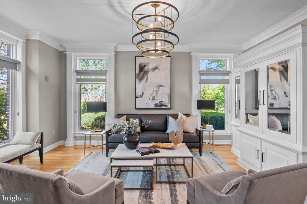 28 Bayshore Dr