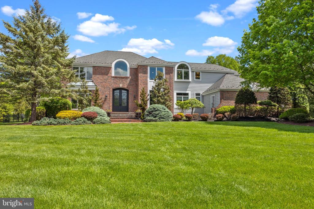 28 Bayshore Dr