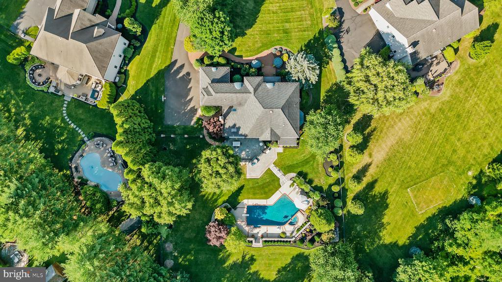 28 Bayshore Dr