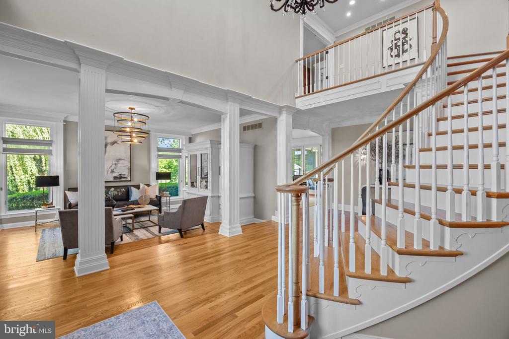 28 Bayshore Dr
