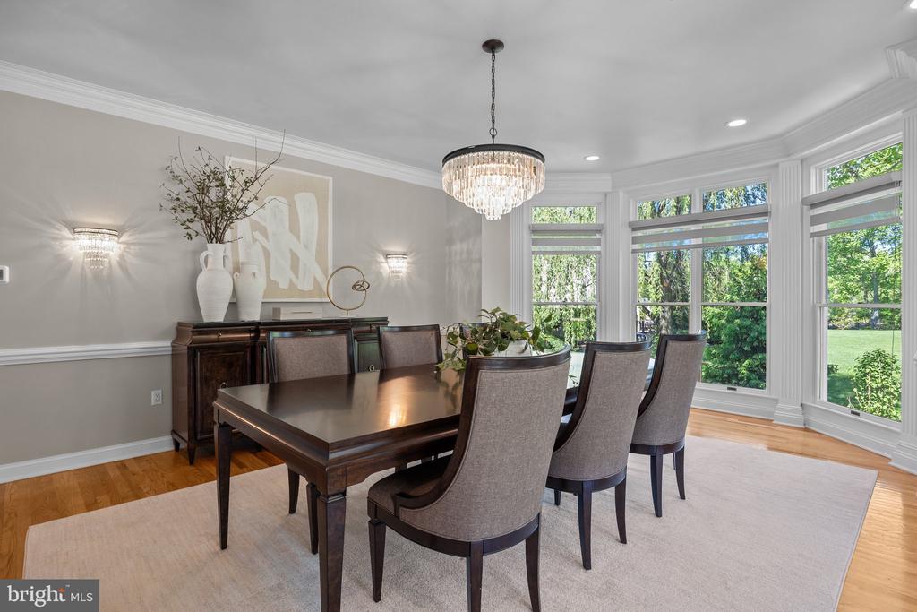 28 Bayshore Dr