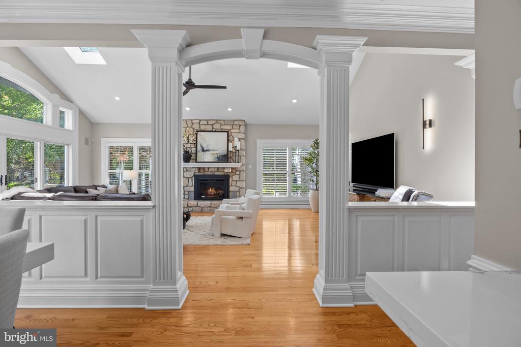28 Bayshore Dr