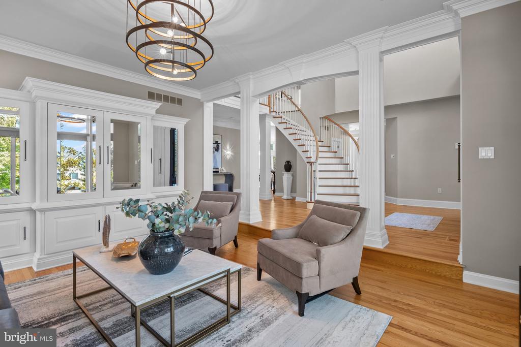 28 Bayshore Dr
