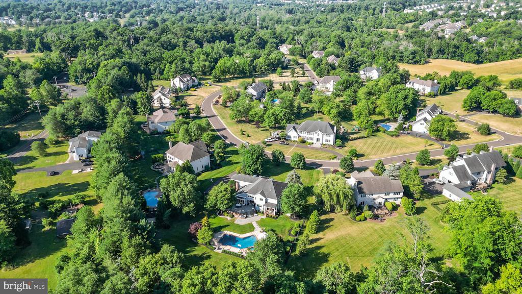 28 Bayshore Dr