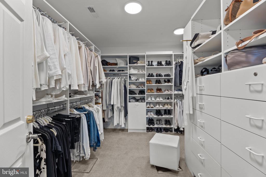 28 Bayshore Dr