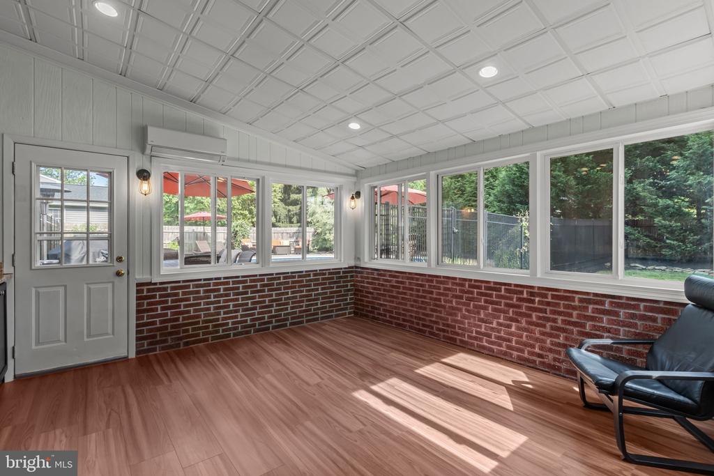 505 Keating Dr