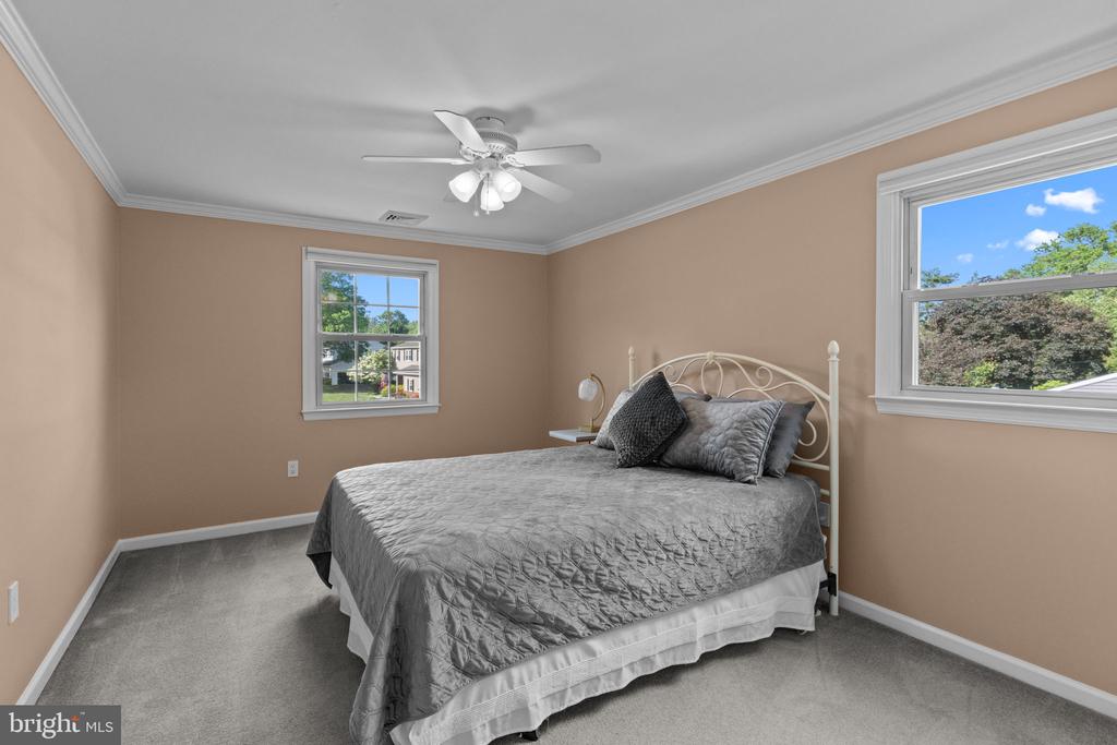 505 Keating Dr