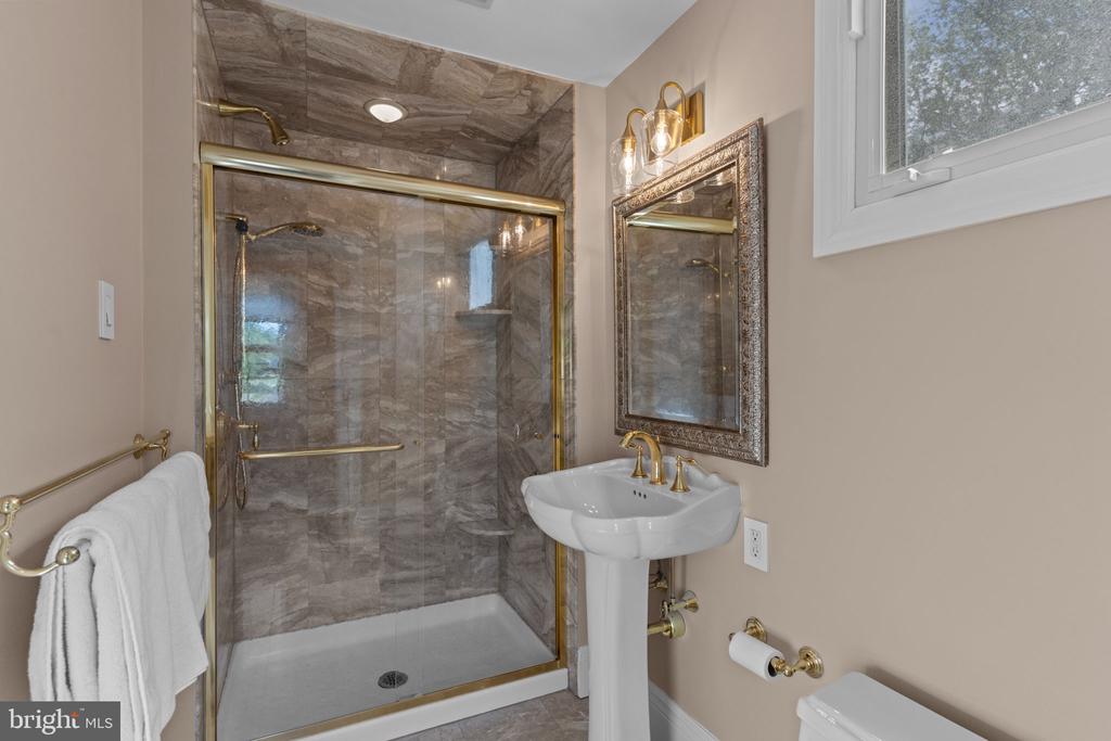 505 Keating Dr