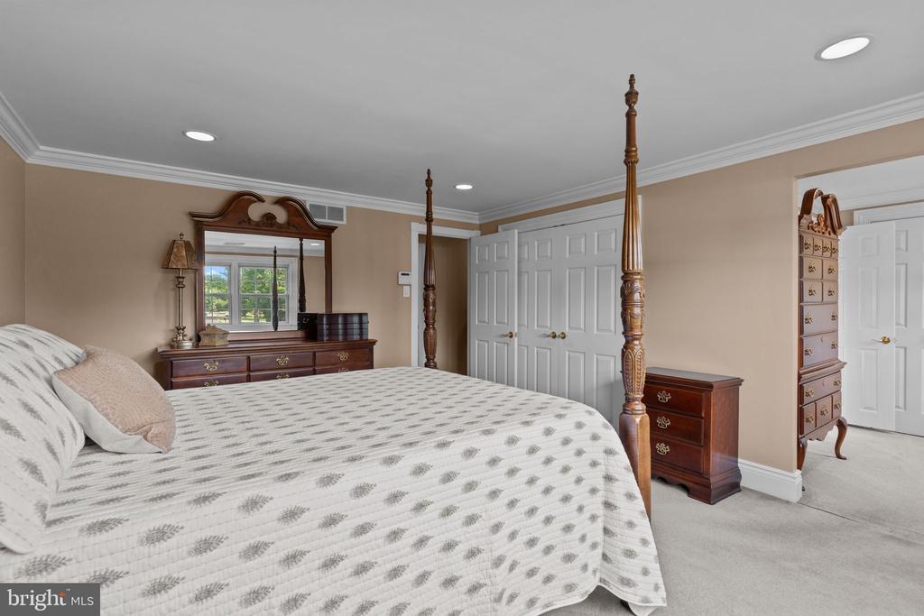 505 Keating Dr