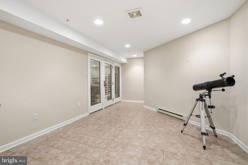 53 ALEXANDERS COURT