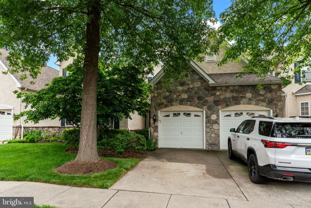 14 McConkey Dr